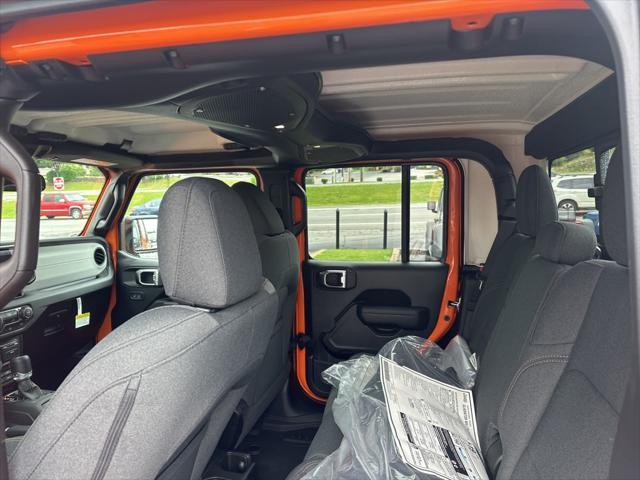 new 2025 Jeep Gladiator car, priced at $50,340