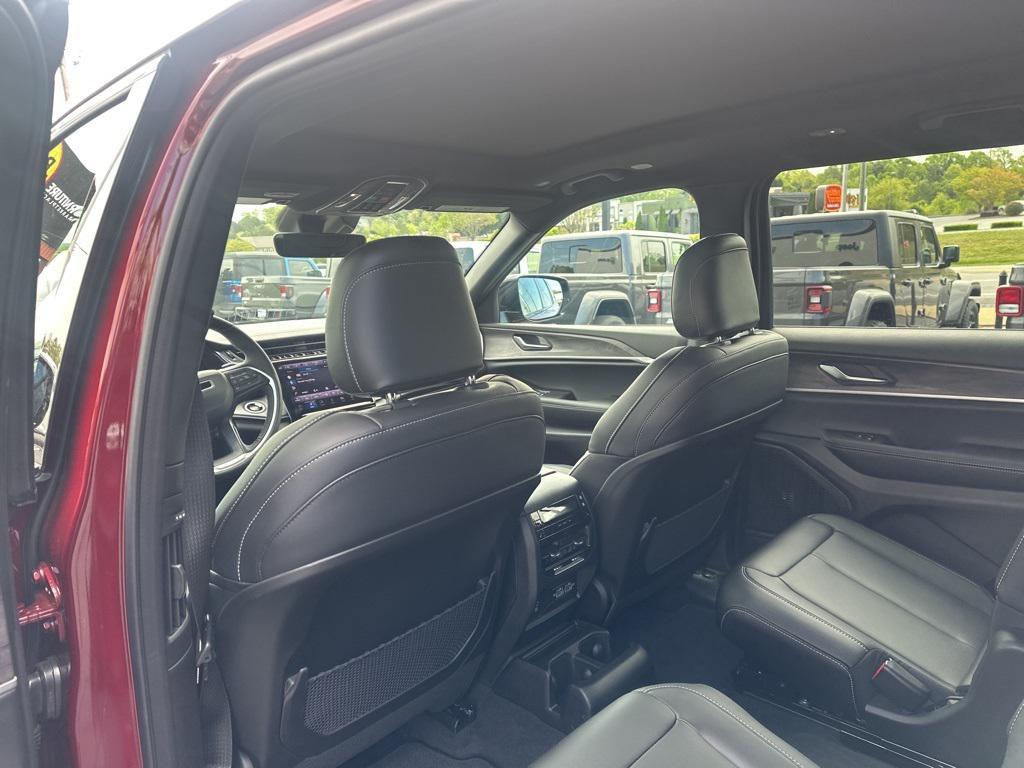 new 2025 Jeep Grand Cherokee L car, priced at $47,653