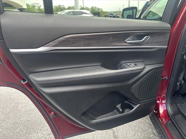 new 2025 Jeep Grand Cherokee L car, priced at $45,903