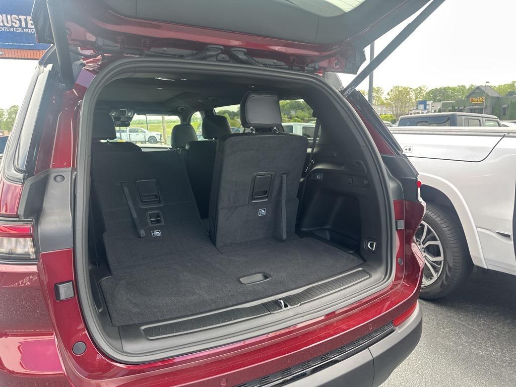 new 2025 Jeep Grand Cherokee L car, priced at $47,653
