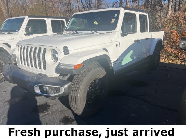 used 2022 Jeep Gladiator car, priced at $37,990