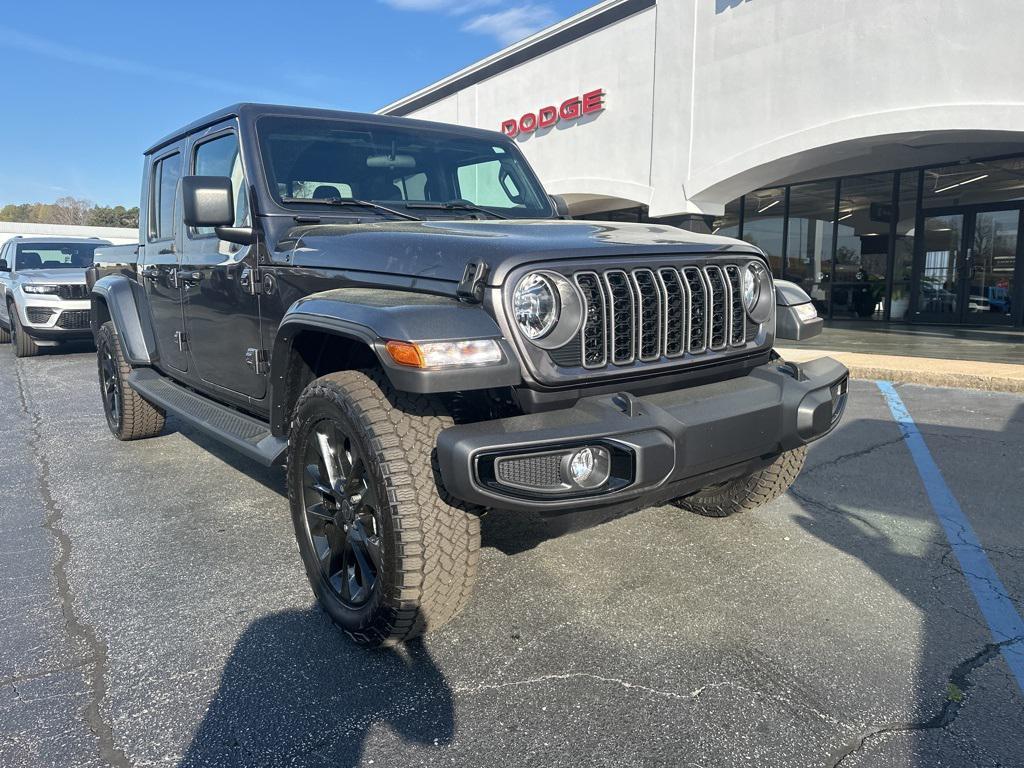 new 2025 Jeep Gladiator car, priced at $41,742