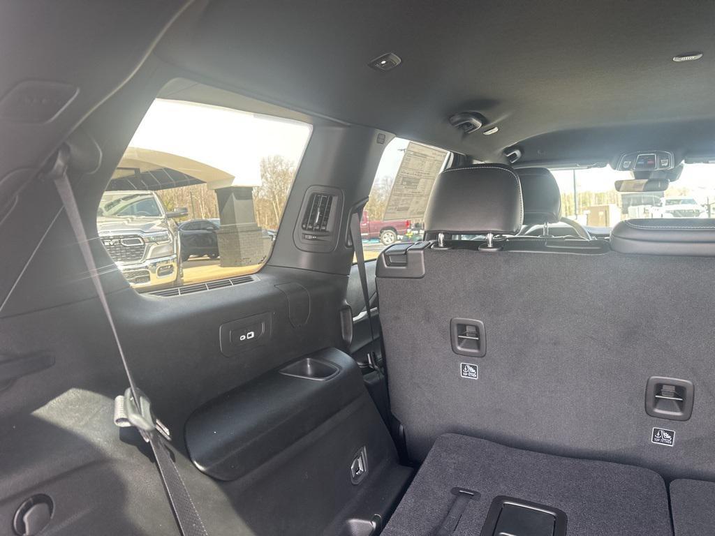 new 2025 Jeep Grand Cherokee L car, priced at $45,082