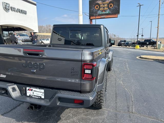 new 2025 Jeep Gladiator car, priced at $45,242