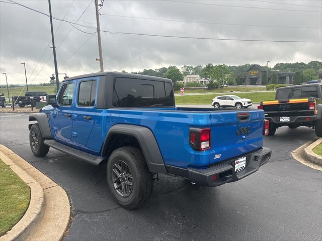 new 2025 Jeep Gladiator car, priced at $42,667