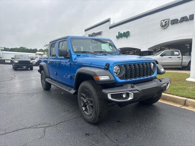 new 2025 Jeep Gladiator car, priced at $42,667
