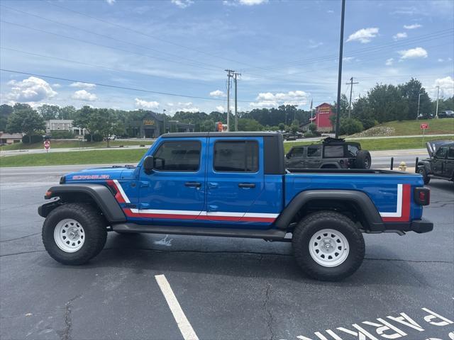 new 2025 Jeep Gladiator car, priced at $42,667