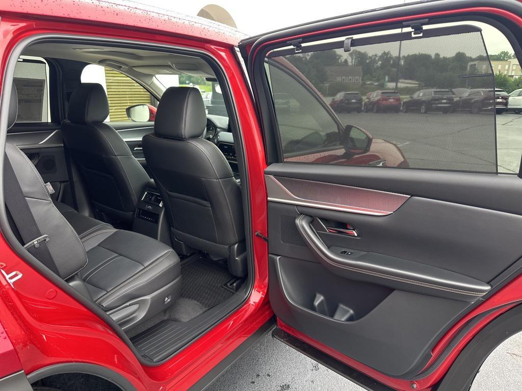 new 2025 Mazda CX-90 car, priced at $40,410