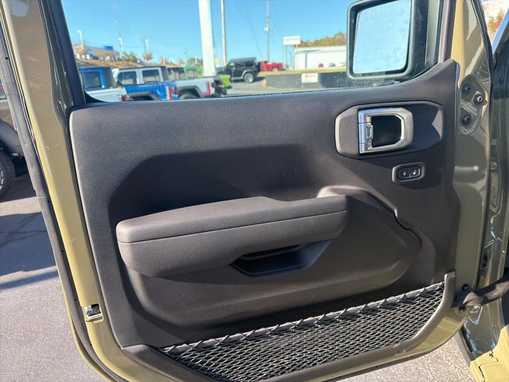 new 2026 Jeep Wrangler car, priced at $38,796