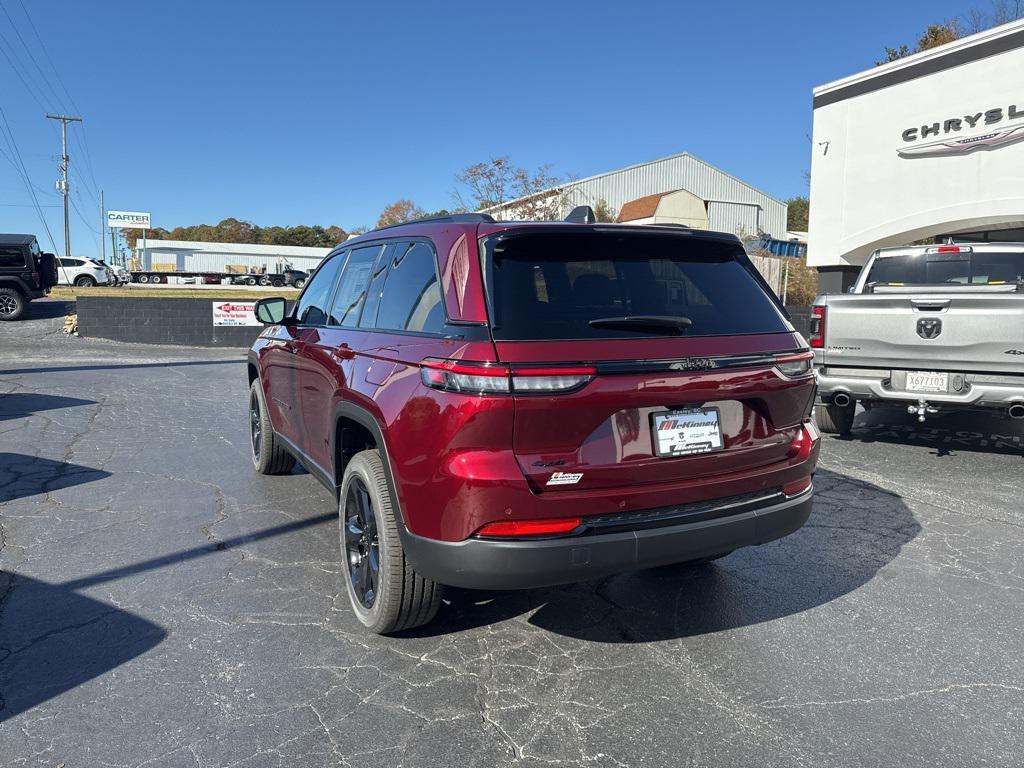 new 2025 Jeep Grand Cherokee car, priced at $42,833