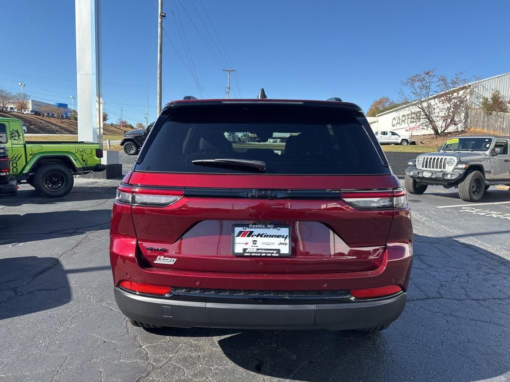 new 2025 Jeep Grand Cherokee car, priced at $42,833