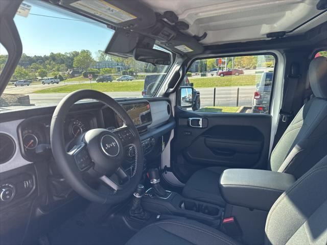 new 2025 Jeep Gladiator car, priced at $39,120