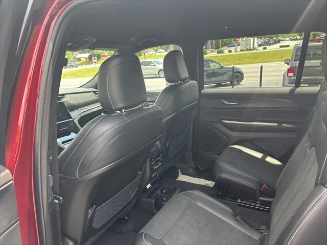 new 2025 Jeep Grand Cherokee L car, priced at $43,728