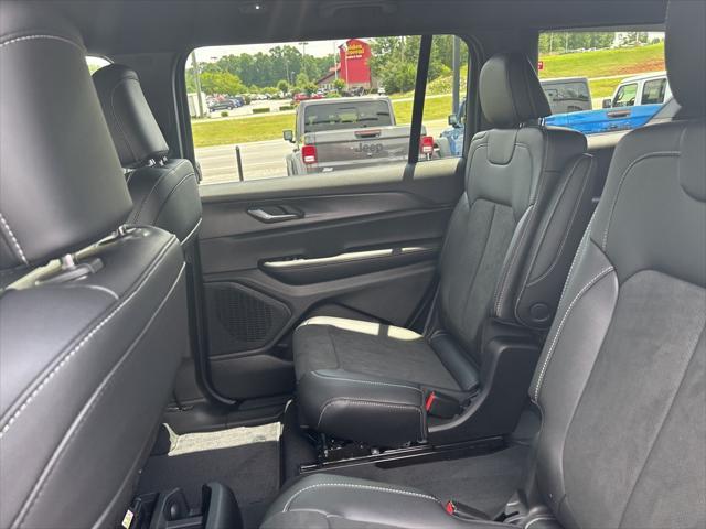new 2025 Jeep Grand Cherokee L car, priced at $43,728