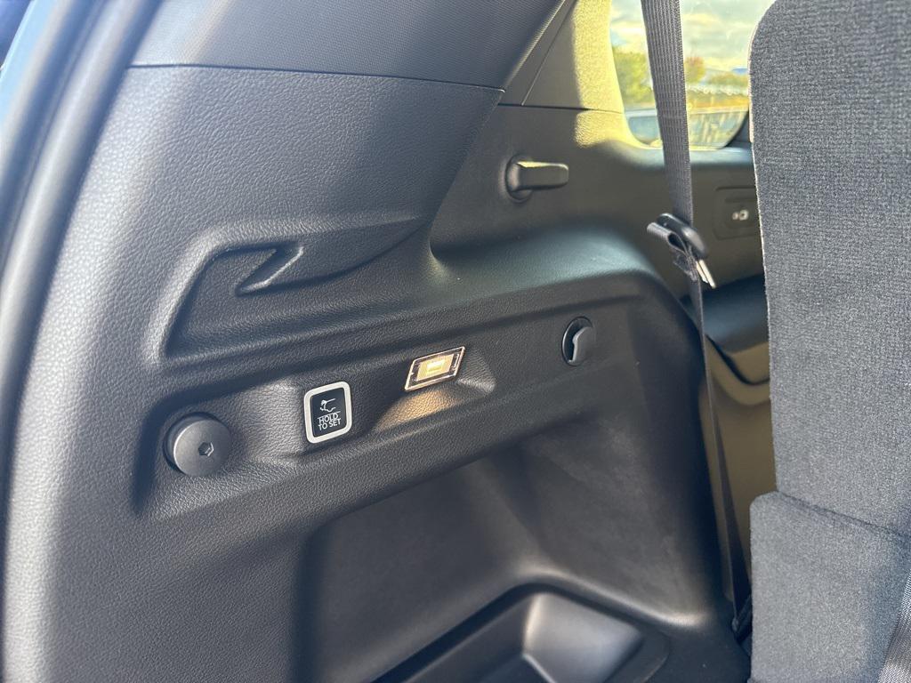 new 2025 Jeep Grand Cherokee L car, priced at $46,201