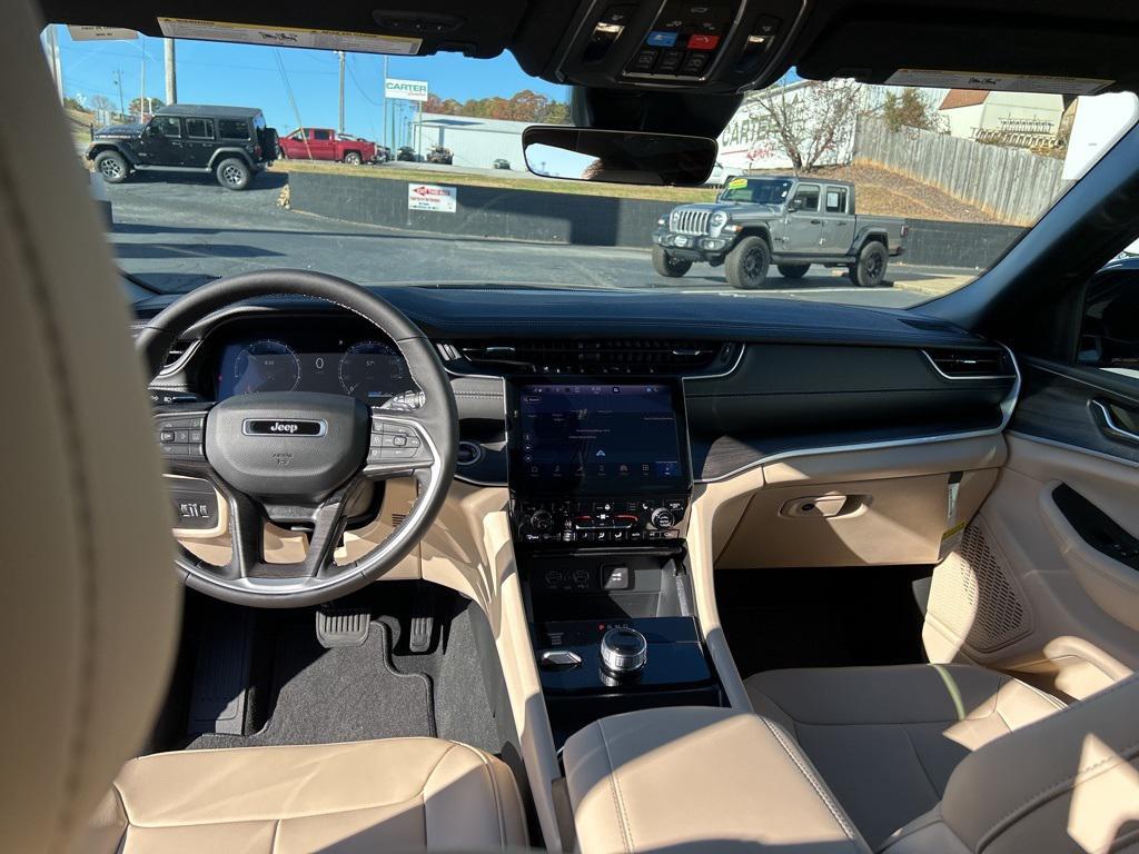new 2025 Jeep Grand Cherokee L car, priced at $46,323