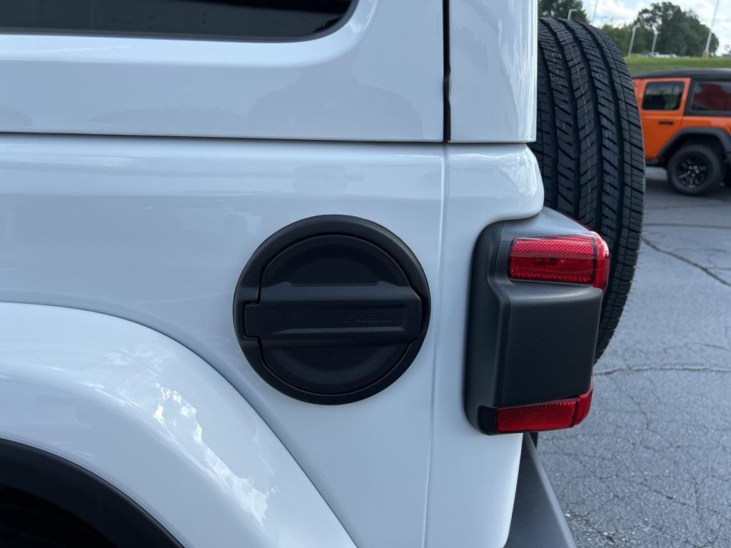 new 2025 Jeep Wrangler car, priced at $53,695