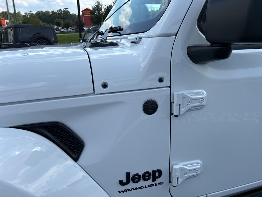 new 2025 Jeep Wrangler car, priced at $53,695