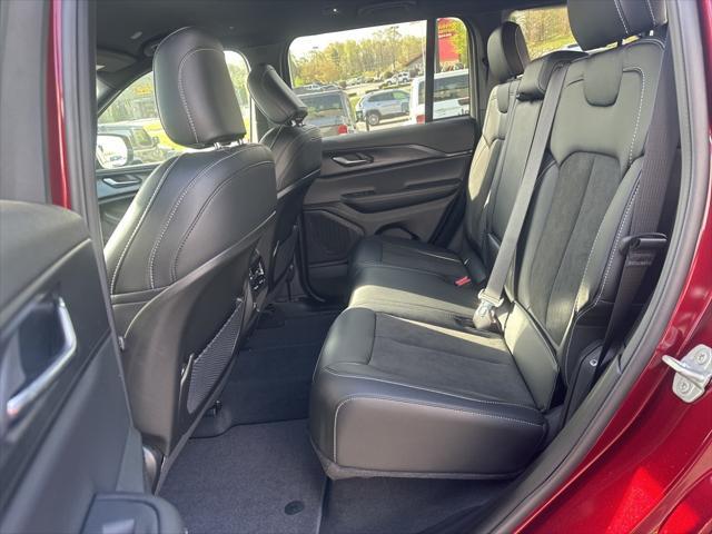 new 2025 Jeep Grand Cherokee car, priced at $40,558