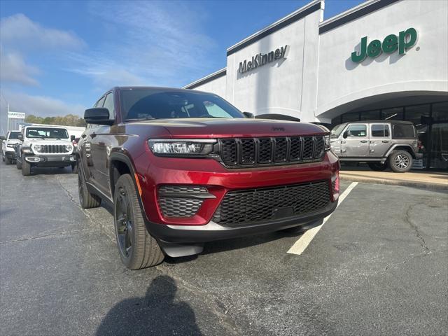 new 2025 Jeep Grand Cherokee car, priced at $40,558