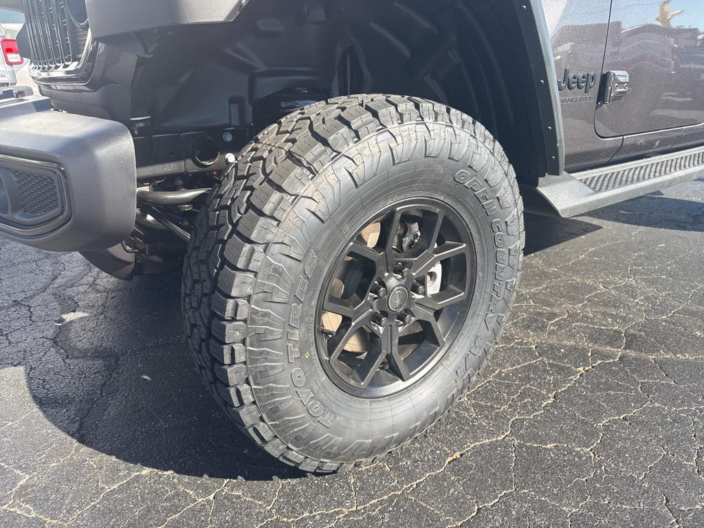 new 2025 Jeep Wrangler car, priced at $54,626