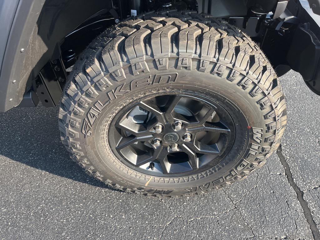 new 2025 Jeep Wrangler car, priced at $51,876