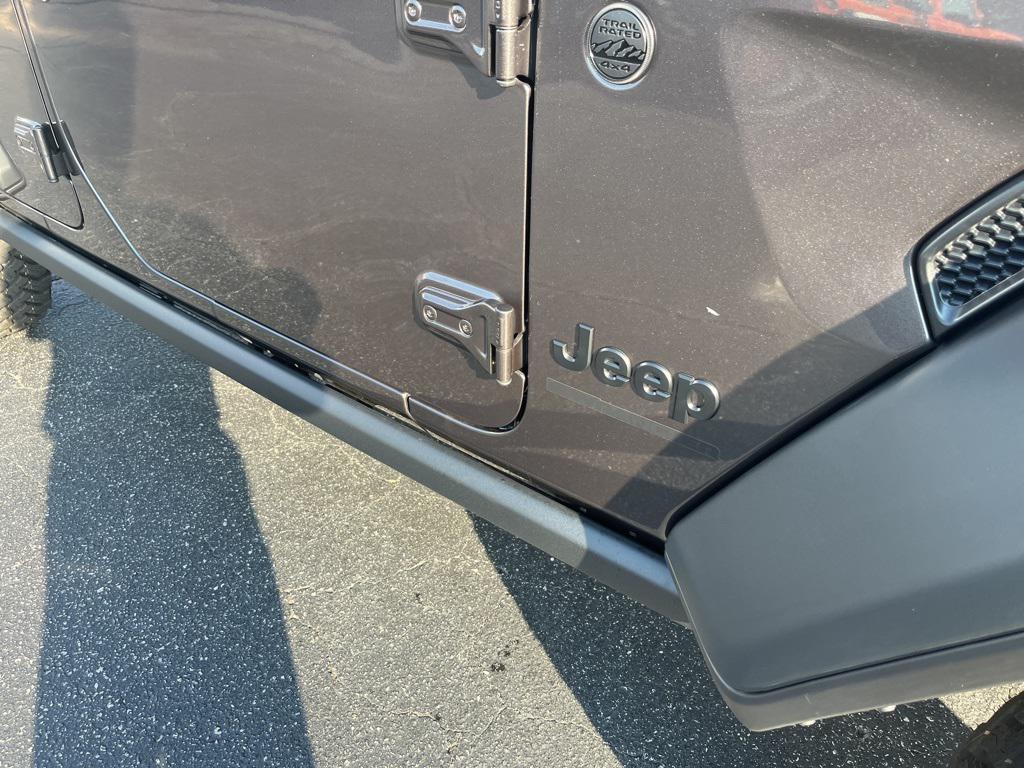 new 2025 Jeep Wrangler car, priced at $51,876