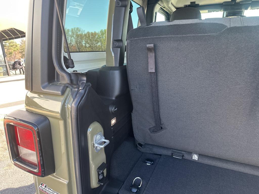 new 2025 Jeep Wrangler car, priced at $44,762