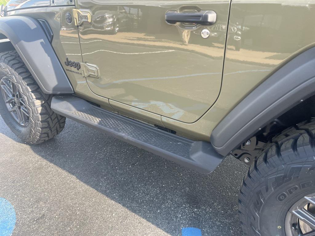 new 2025 Jeep Wrangler car, priced at $44,762