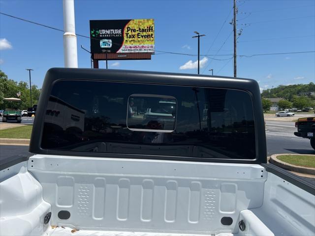 new 2025 Jeep Gladiator car, priced at $41,955