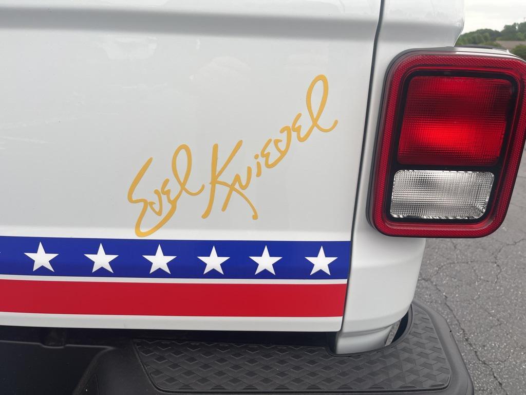 new 2025 Jeep Gladiator car, priced at $46,265