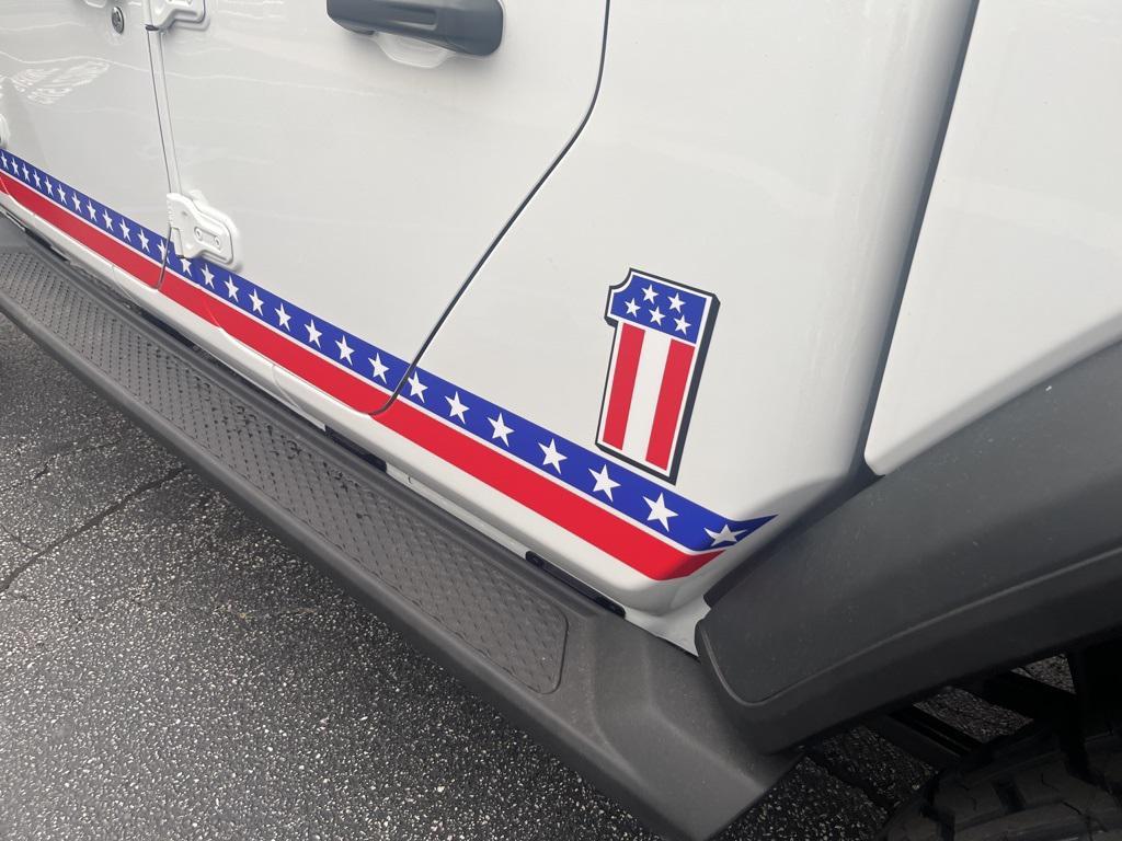 new 2025 Jeep Gladiator car, priced at $46,265