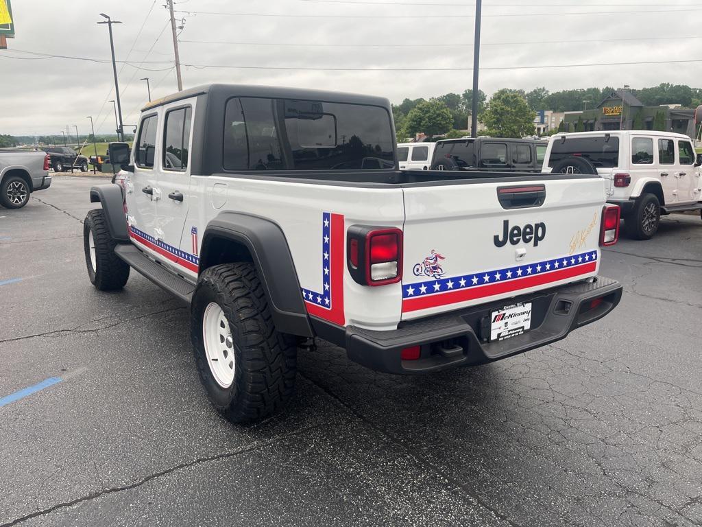 new 2025 Jeep Gladiator car, priced at $46,265