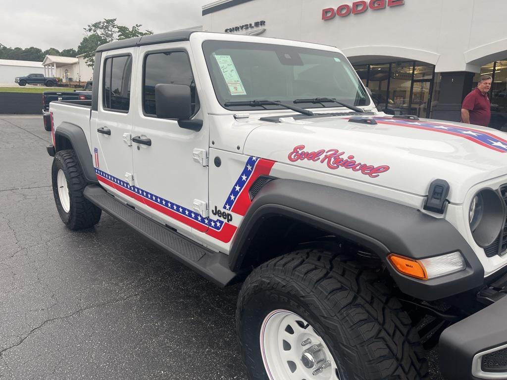 new 2025 Jeep Gladiator car, priced at $46,265