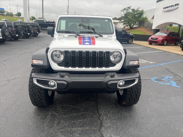 new 2025 Jeep Gladiator car, priced at $41,955