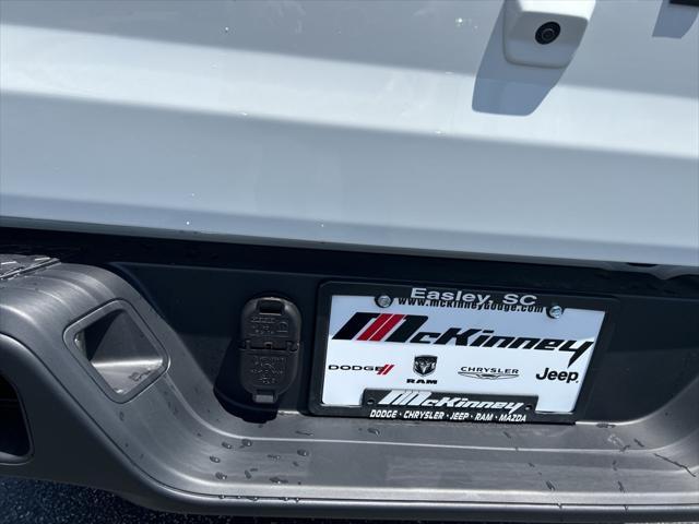 new 2025 Jeep Gladiator car, priced at $41,955