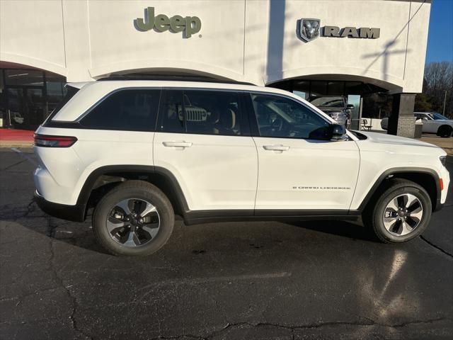 new 2024 Jeep Grand Cherokee car, priced at $59,541