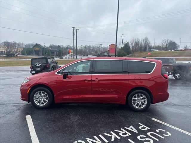 new 2025 Chrysler Pacifica car, priced at $41,700