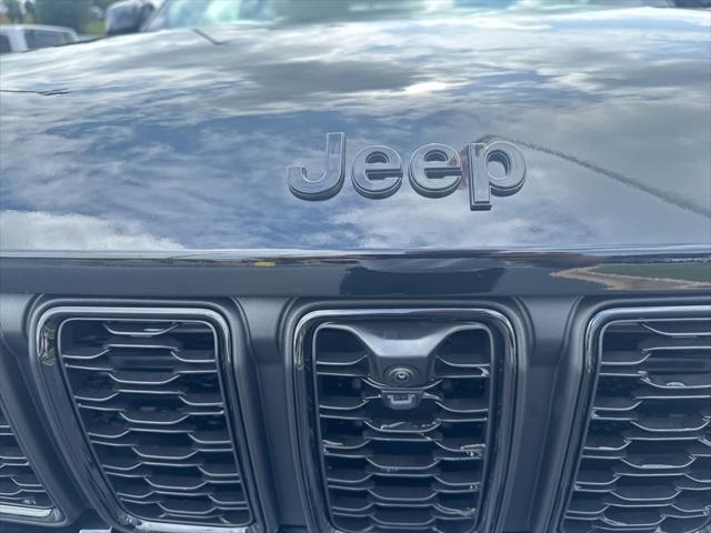 new 2024 Jeep Grand Cherokee car, priced at $49,667