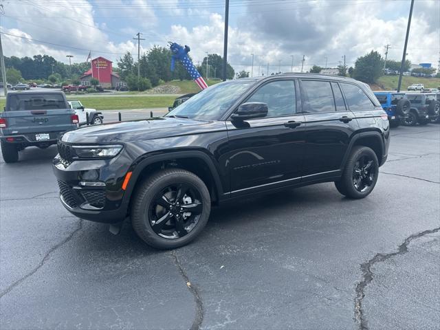 new 2024 Jeep Grand Cherokee car, priced at $49,667