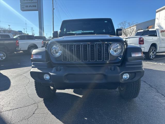 new 2025 Jeep Wrangler car, priced at $45,137