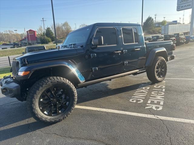 new 2025 Jeep Gladiator car, priced at $44,422