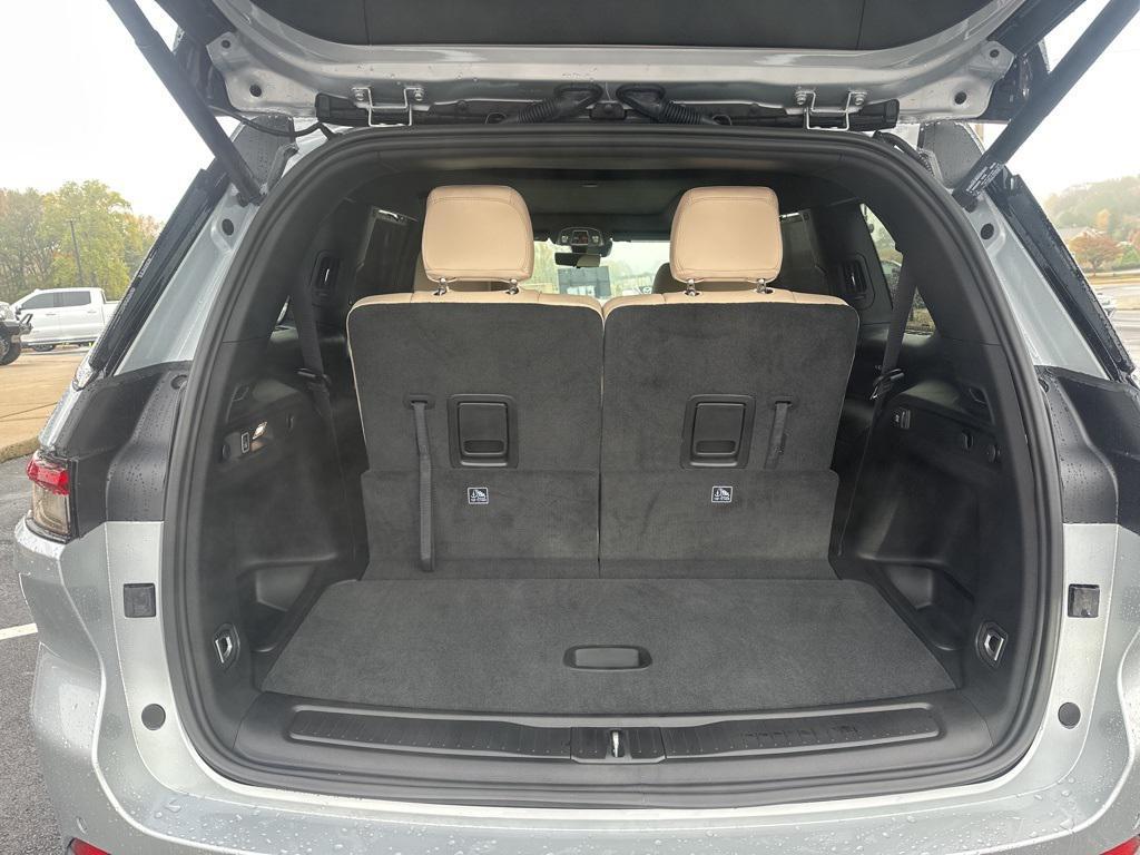 new 2025 Jeep Grand Cherokee L car, priced at $46,677