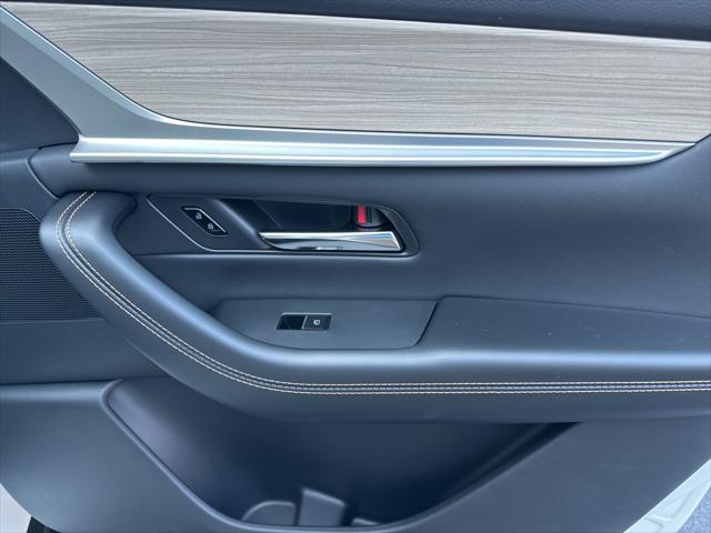 new 2025 Mazda CX-90 car, priced at $48,314