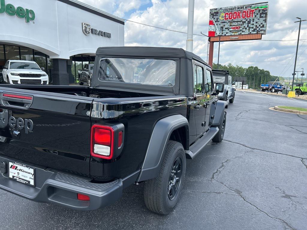 new 2025 Jeep Gladiator car, priced at $37,259