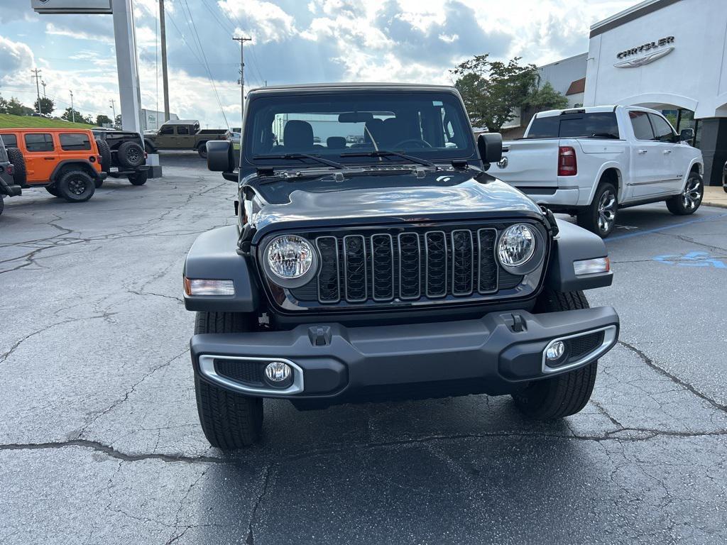 new 2025 Jeep Gladiator car, priced at $37,259