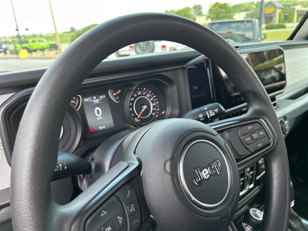 new 2025 Jeep Gladiator car, priced at $37,259