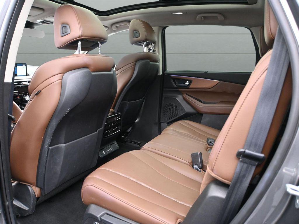 used 2023 Acura MDX car, priced at $42,700