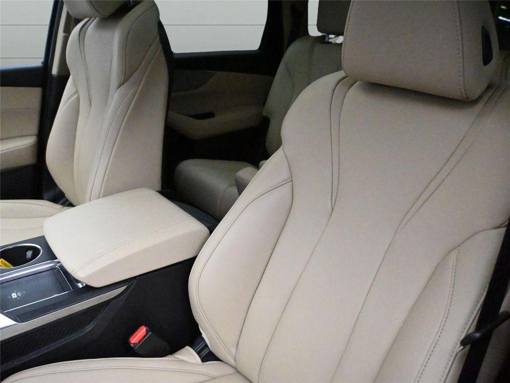 used 2022 Acura MDX car, priced at $33,500