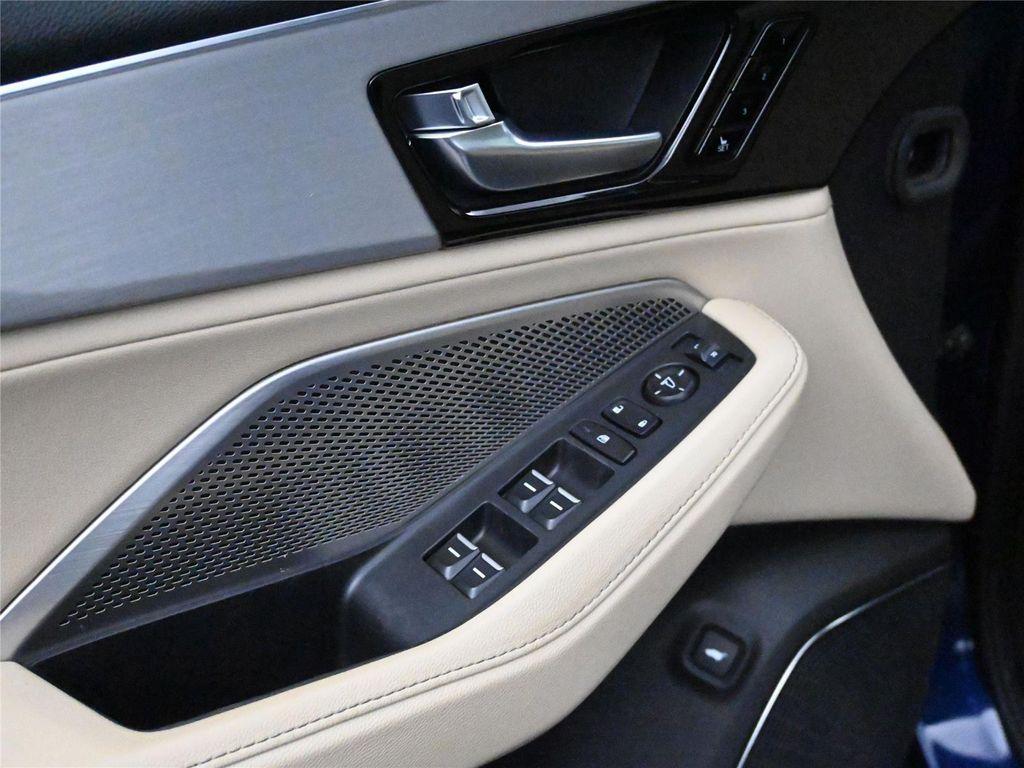 used 2022 Acura MDX car, priced at $33,500